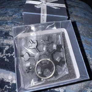 HEXFLEX Black ADVENTURE TOOL 15-In-1 Metric MULTI-TOOL Stainless Steel Snowflake